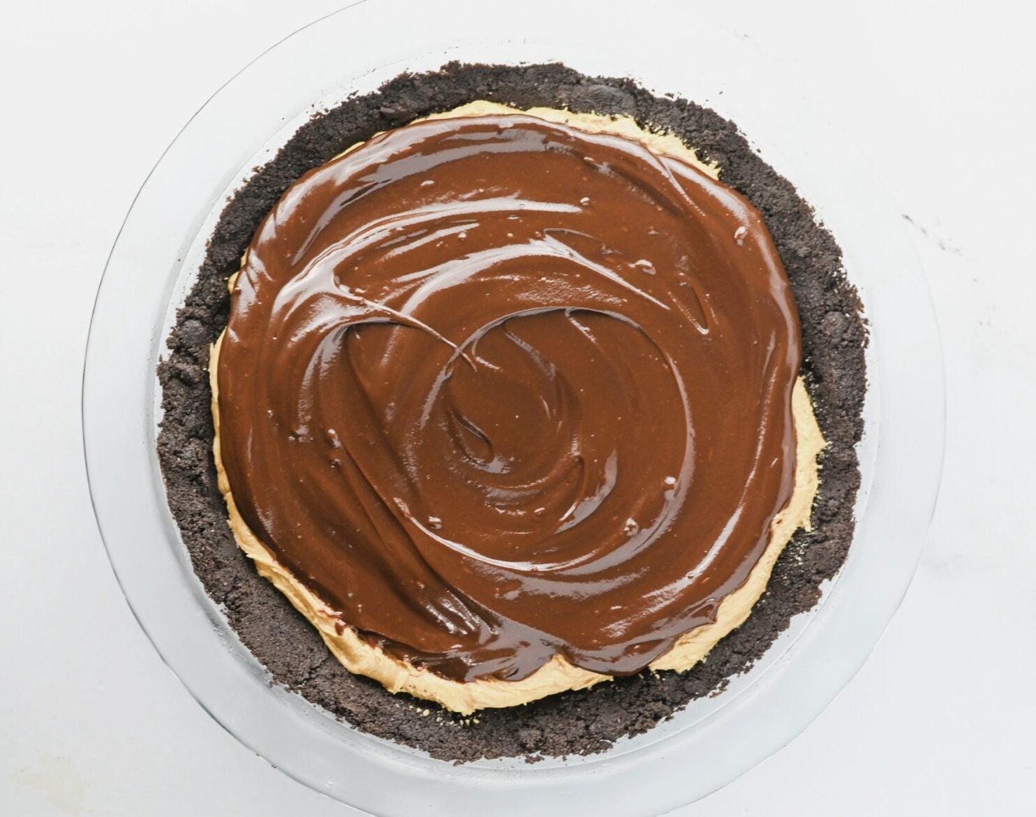Peanut butter pie fully assembled.