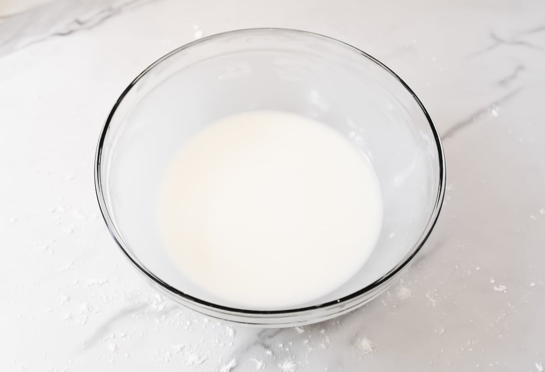 Strawberry muffin icing in a bowl