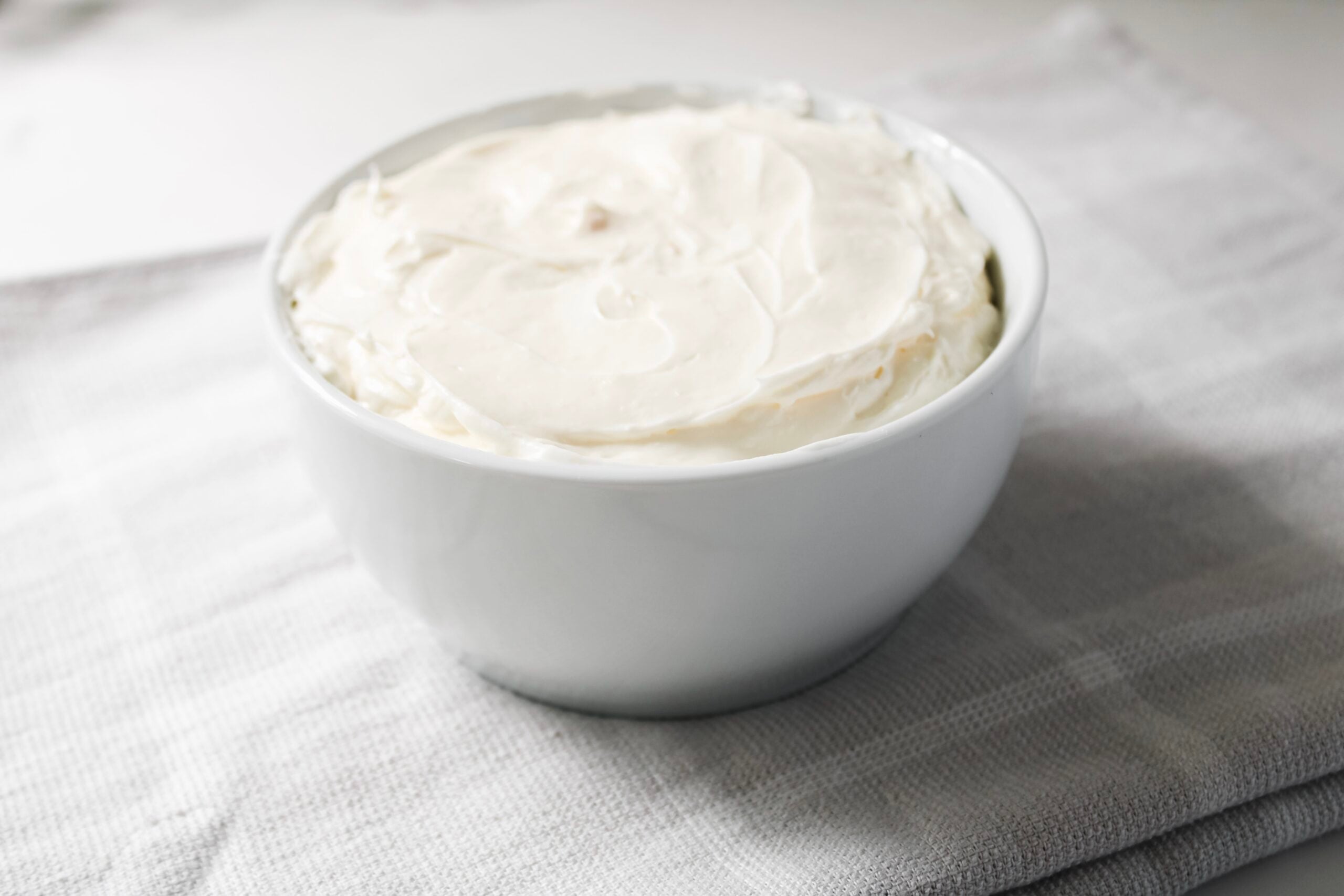 Cheesecake dip in a bowl.